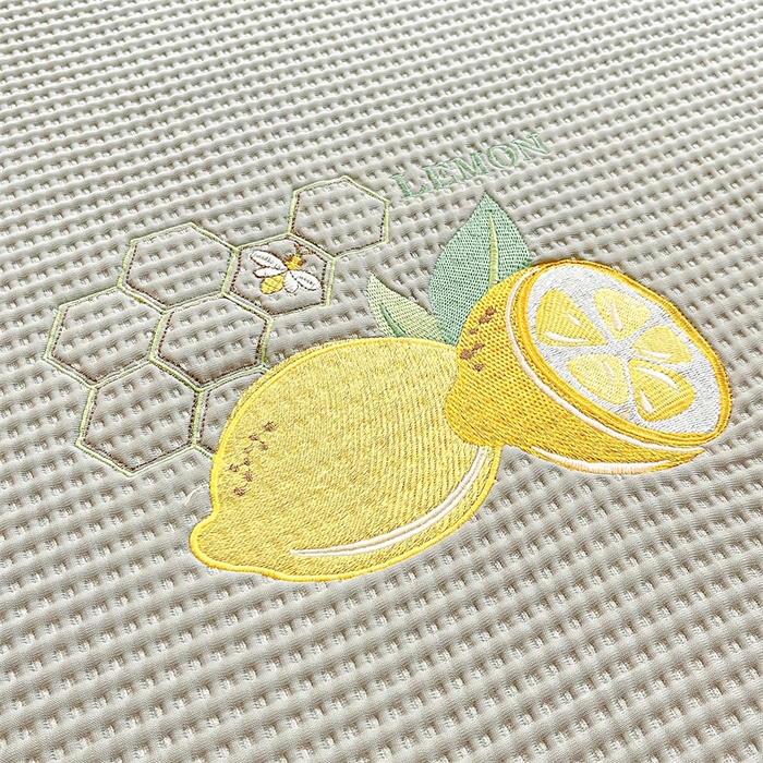 91家纺网 家纺一手货源 找家纺 鑫钰 2023新款凉感豆豆冰丝凉席 冰柠檬-华夫格灰（床席款）