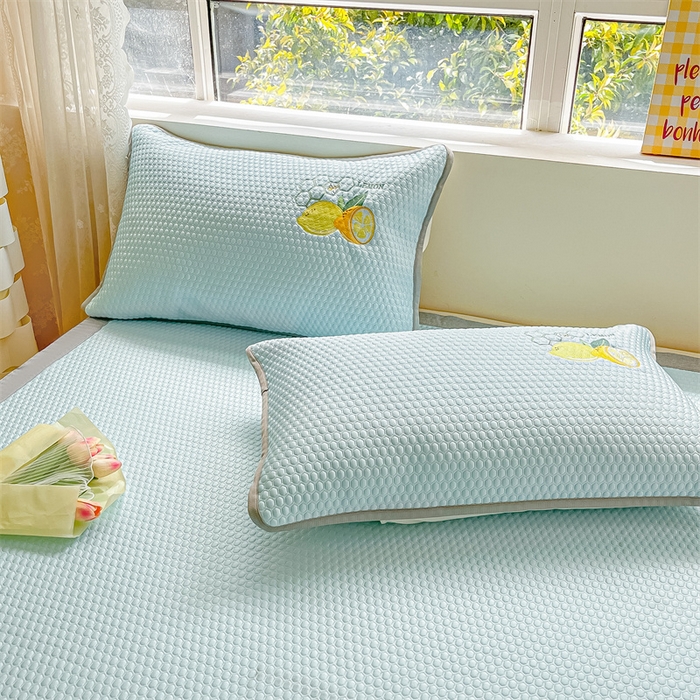 91家纺网 家纺一手货源 找家纺 鑫钰 2023新款凉感豆豆冰丝凉席 冰柠檬-冰豆豆蓝（床席款）