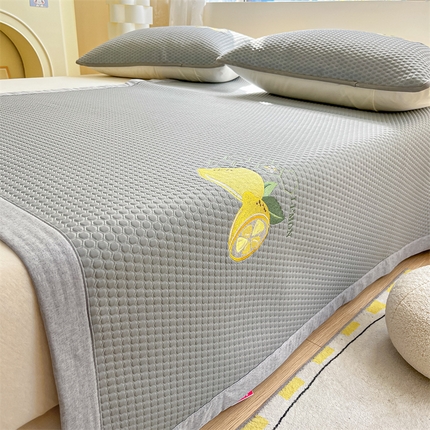 91家纺网 家纺一手货源 找家纺 鑫钰 2023新款凉感豆豆冰丝凉席 冰柠檬-冰豆豆灰（床席款）