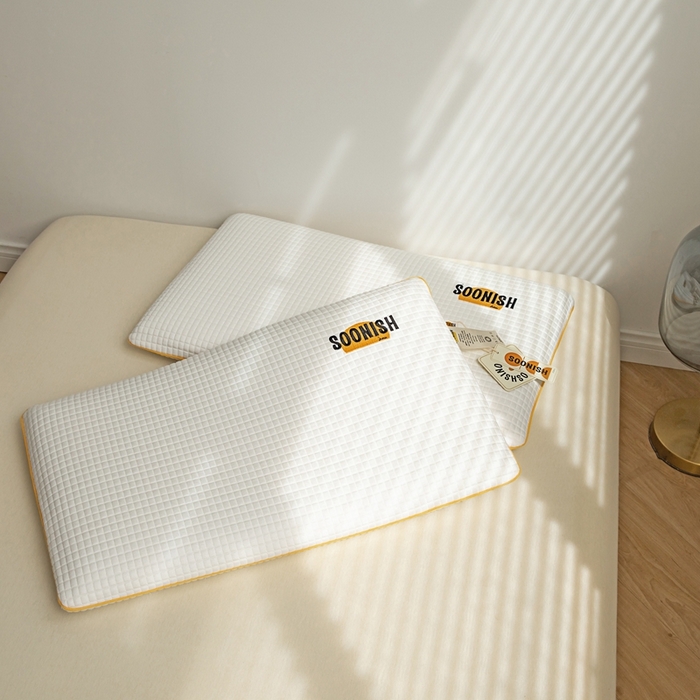 91家纺网 家纺一手货源 找家纺 觉物 SOON生物基记忆枕 SN生物基豆本枕中低枕