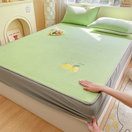 91家纺网 家纺一手货源 找家纺 鑫钰 2023新款凉感豆豆冰丝凉席 冰柠檬-华夫格绿（床笠款） 