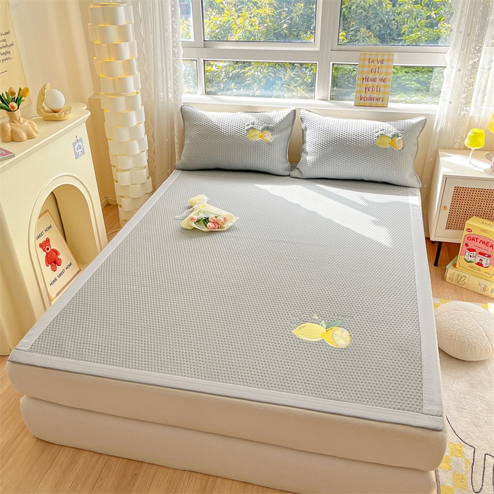 91家纺网 家纺一手货源 找家纺 鑫钰 2023新款凉感豆豆冰丝凉席 冰柠檬-冰豆豆灰（床席款）