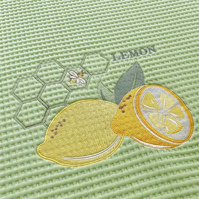 91家纺网 家纺一手货源 找家纺 鑫钰 2023新款凉感豆豆冰丝凉席 冰柠檬-华夫格绿（床席款）