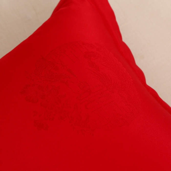 91家纺网 家纺一手货源 找家纺 锦绣万家 2023新款仿丝棉提花盛世爱恋枕套 大红枕