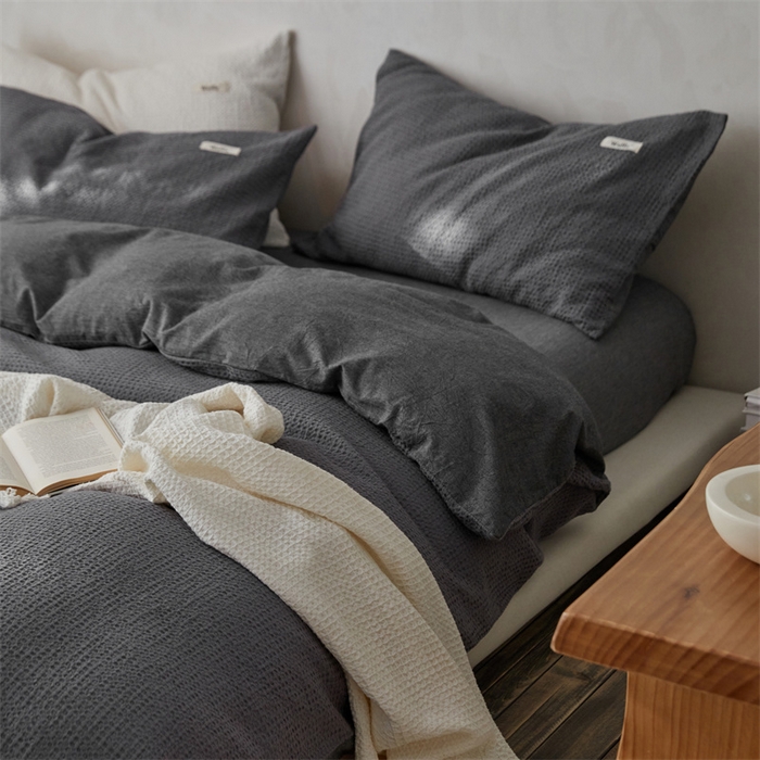 91家纺网 家纺一手货源 找家纺 安莱生活 2023新款A类水洗色织纯色华夫格四件套 微小华夫格-深灰