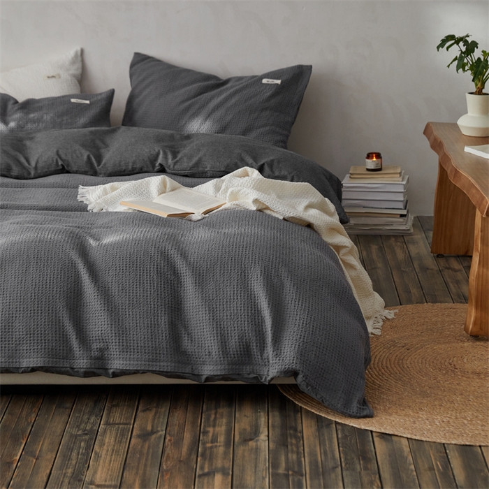 91家纺网 家纺一手货源 找家纺 安莱生活 2023新款A类水洗色织纯色华夫格四件套 微小华夫格-深灰