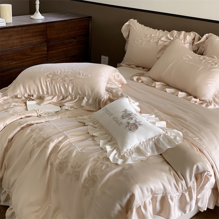 91家纺网 家纺一手货源 找家纺 若未 2023新款法式兰精天丝法式绣花四件套 芙洛娜-香槟