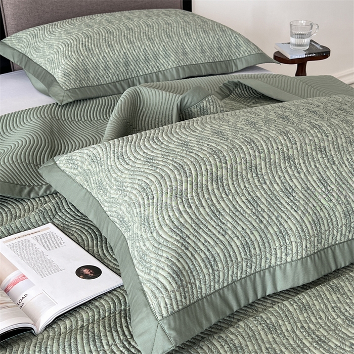 91家纺网 家纺一手货源 找家纺 汇庭 2023新款雅丝床盖三件套 佩古利