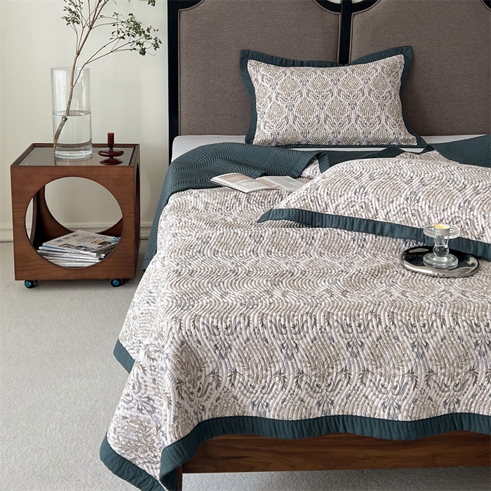 91家纺网 家纺一手货源 找家纺 汇庭 2023新款雅丝床盖三件套 瓦卡卡