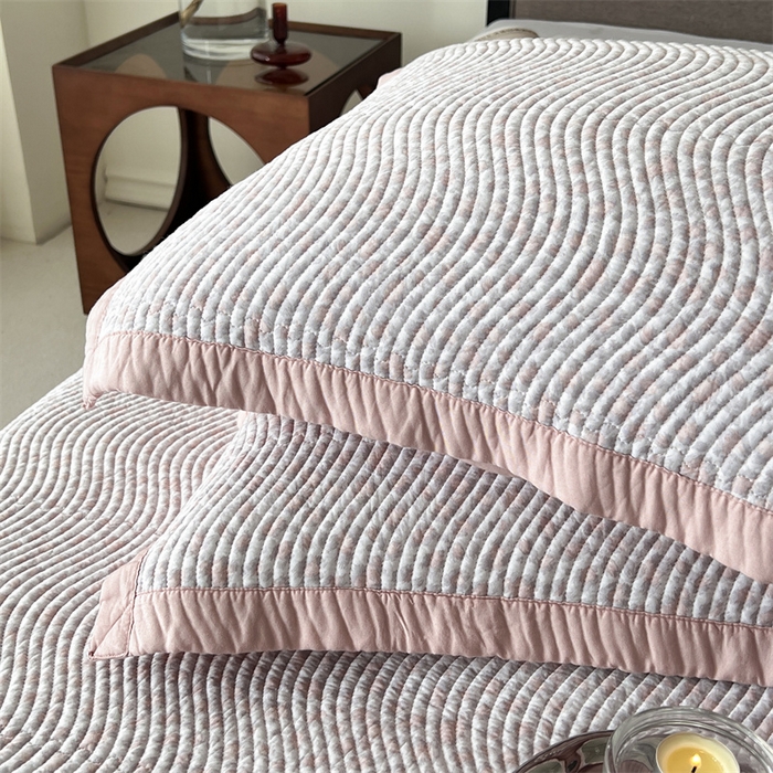 91家纺网 家纺一手货源 找家纺 汇庭 2023新款雅丝床盖三件套 豹纹粉