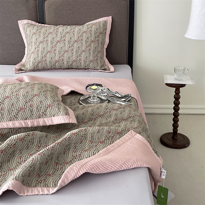 91家纺网 家纺一手货源 找家纺 汇庭 2023新款雅丝床盖三件套 欧娜