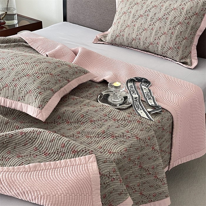 91家纺网 家纺一手货源 找家纺 汇庭 2023新款雅丝床盖三件套 欧娜