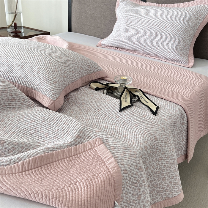 91家纺网 家纺一手货源 找家纺 （总）汇庭 2023新款雅丝床盖三件套