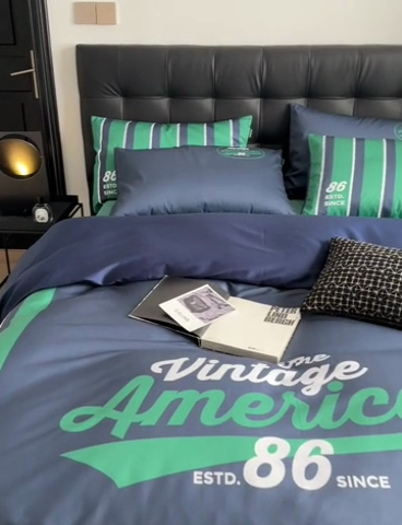 91家纺网 家纺一手货源 找家纺 圆岛 2023新款原创美式复古长绒棉全棉数码印花四件套 风格一 vintae-藏蓝绿