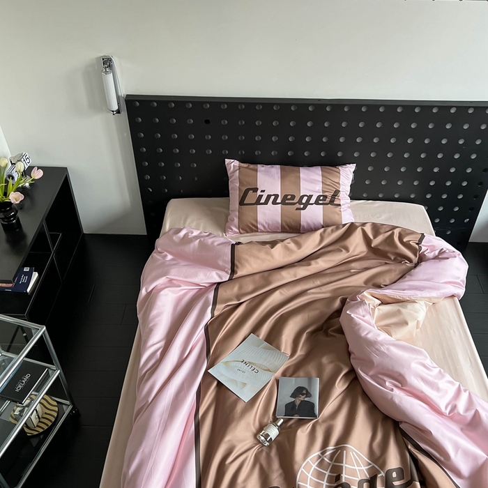 91家纺网 家纺一手货源 找家纺 圆岛 2023新款原创美式复古长绒棉全棉数码印花四件套 风格二 Nasa-棕粉