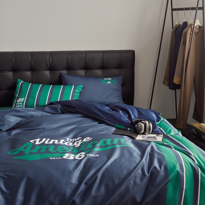 91家纺网 家纺一手货源 找家纺 圆岛 2023新款原创美式复古长绒棉全棉数码印花四件套 风格一 vintae-藏蓝绿