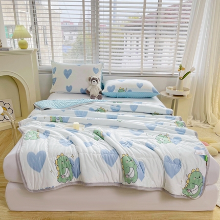 91家纺网 家纺一手货源 找家纺 （总）八方汇 2023新款针织安抚卡通豆豆夏凉被风格一