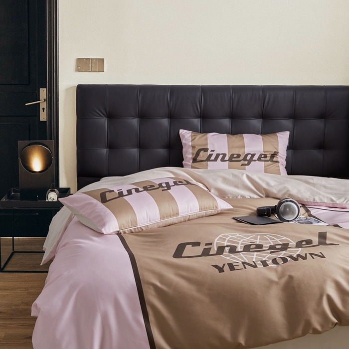 91家纺网 家纺一手货源 找家纺 圆岛 2023新款原创美式复古长绒棉全棉数码印花四件套 风格一 Nasa-棕粉