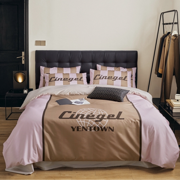 91家纺网 家纺一手货源 找家纺 圆岛 2023新款原创美式复古长绒棉全棉数码印花四件套 风格一 Nasa-棕粉