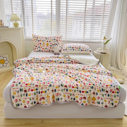 91家纺网 家纺一手货源 找家纺 （总）八方汇 2023新款针织安抚卡通豆豆夏凉被风格一