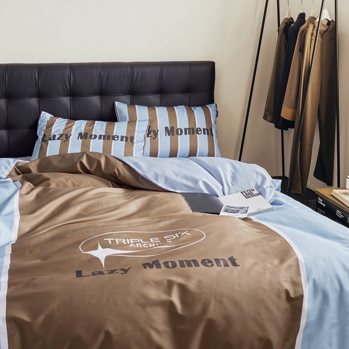 91家纺网 家纺一手货源 找家纺 圆岛 2023新款原创美式复古长绒棉全棉数码印花四件套 风格一 Nasa-棕兰