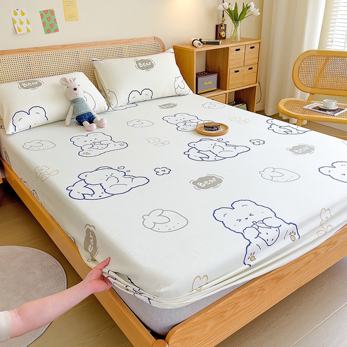 91家纺网 家纺一手货源 找家纺 芃成家纺 2023新款全棉老粗布床笠 草莓熊