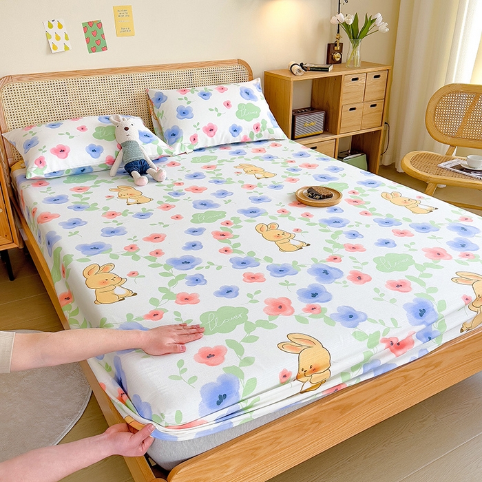 91家纺网 家纺一手货源 找家纺 芃成家纺 2023新款全棉老粗布床笠 花园兔