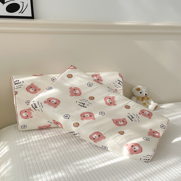 91家纺网 家纺一手货源 找家纺 良佐生活  2023新款A类60支全棉贡缎乳胶枕枕套  开心熊 粉