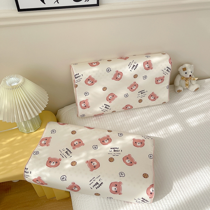 91家纺网 家纺一手货源 找家纺 良佐生活  2023新款A类60支全棉贡缎乳胶枕枕套  开心熊 粉