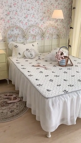 91家纺网 家纺一手货源 找家纺 昔可 2023新款单层雪纺花边乳胶凉席三件套 南法优雅