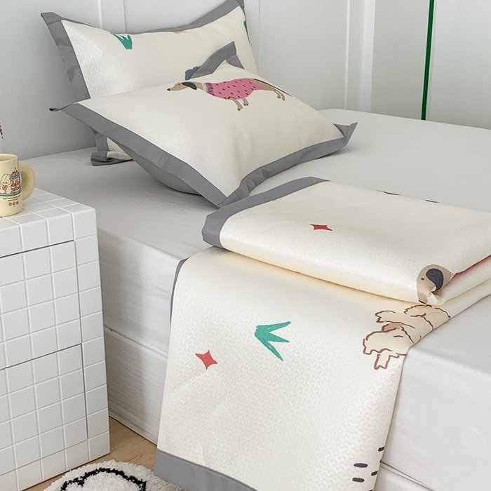 91家纺网 家纺一手货源 找家纺 昔可 2023新款凉感海洋丝针织软席三件套 萌宠小狗