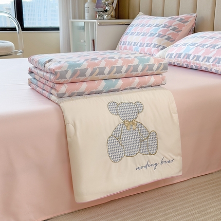 （总）芃成2023新款水洗真丝夏被四件套-刺绣小熊