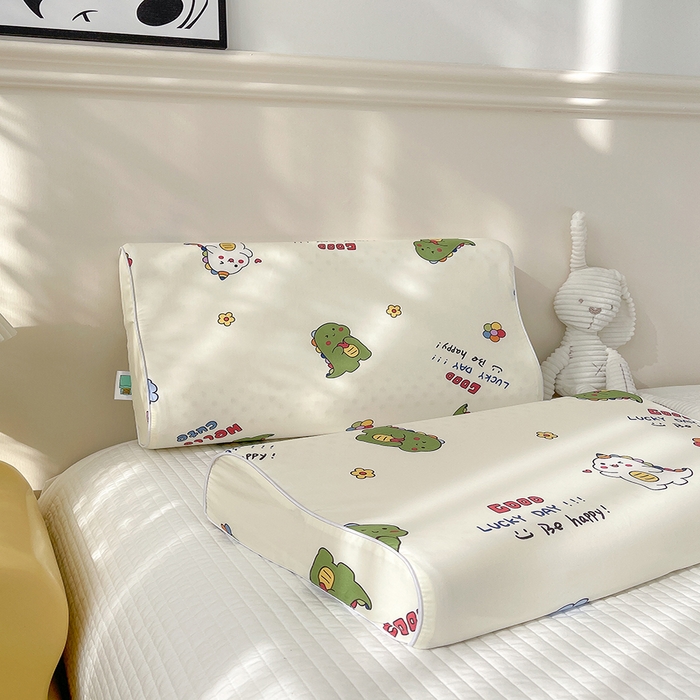 91家纺网 家纺一手货源 找家纺 良佐生活  2023新款A类60支全棉贡缎乳胶枕枕套  恐龙宝宝