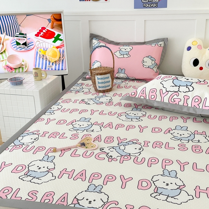 91家纺网 家纺一手货源 找家纺 昔可 2023新款凉感海洋丝针织软席三件套 粉字母狗狗