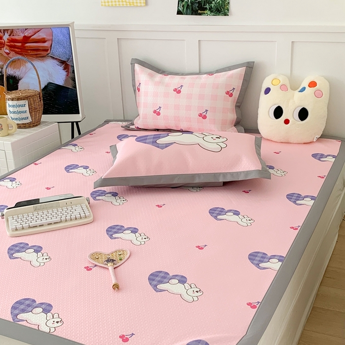 91家纺网 家纺一手货源 找家纺 昔可 2023新款凉感海洋丝针织软席三件套 紫爱心兔