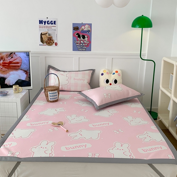 91家纺网 家纺一手货源 找家纺 昔可 2023新款凉感海洋丝针织软席三件套 粉色bunny