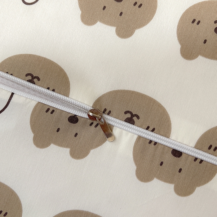 91家纺网 家纺一手货源 找家纺 良佐生活  2023新款A类60支全棉贡缎乳胶枕枕套 口袋熊