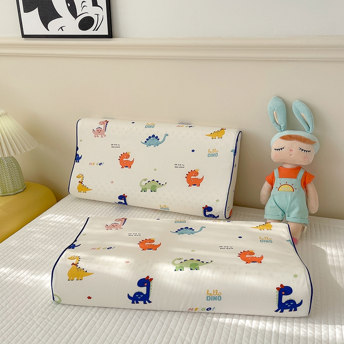 91家纺网 家纺一手货源 找家纺 良佐生活  2023新款A类60支全棉贡缎乳胶枕枕套  恐龙乐园