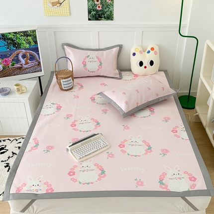 91家纺网 家纺一手货源 找家纺 （总）昔可 2023新款凉感海洋丝针织软席三件套