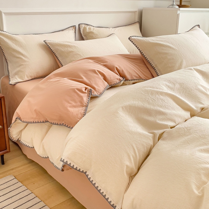 91家纺网 家纺一手货源 找家纺 金丝鸟 2023新款贝壳边A类色织全棉水洗棉简约条纹四件套 贝壳边款简约条纹咖