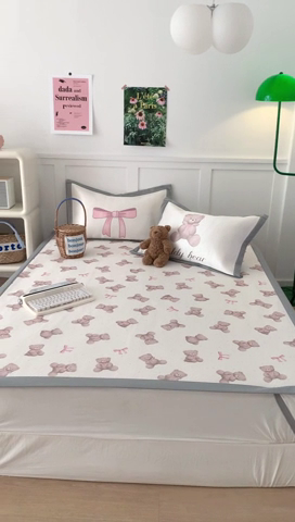 91家纺网 家纺一手货源 找家纺 昔可 2023新款凉感海洋丝针织软席三件套 萌萌蝴蝶结熊