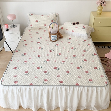 91家纺网 家纺一手货源 找家纺 昔可 2023新款单层雪纺花边乳胶凉席三件套 红色郁金香