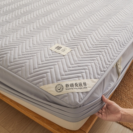 91家纺网 家纺一手货源 找家纺 （总）喜居 2023新款原棉100%新疆棉花夹棉床笠床垫保护套