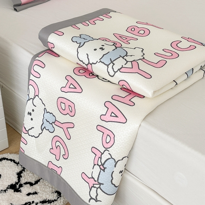 91家纺网 家纺一手货源 找家纺 昔可 2023新款凉感海洋丝针织软席三件套 粉字母狗狗