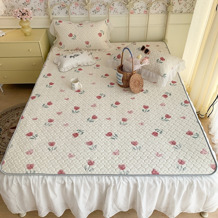 91家纺网 家纺一手货源 找家纺 昔可 2023新款单层雪纺花边乳胶凉席三件套 红色郁金香