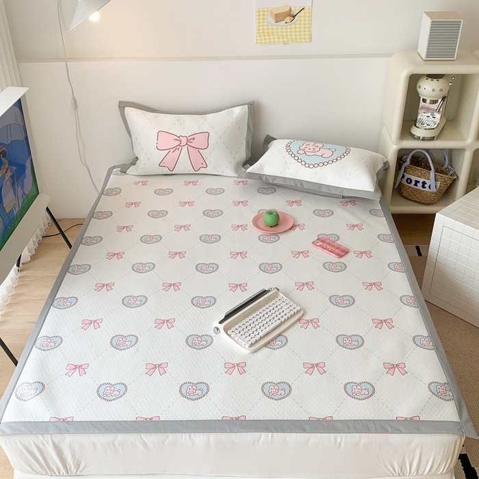 91家纺网 家纺一手货源 找家纺 昔可 2023新款凉感海洋丝针织软席三件套 爱心蝴蝶结兔