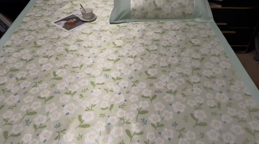 91家纺网 家纺一手货源 找家纺 慕尚家纺 2025新款简约数码印花冰藤席平铺+床笠款 小碎花-平铺