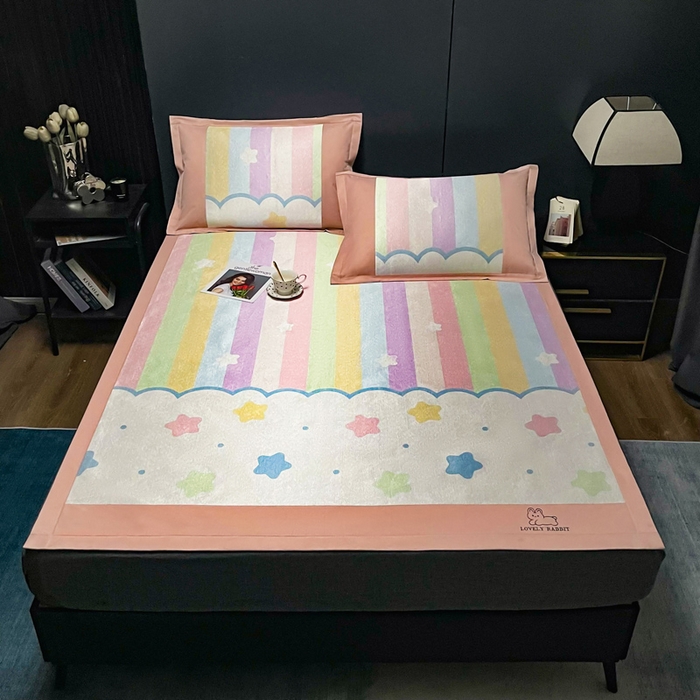 91家纺网 家纺一手货源 找家纺 慕尚家纺 2025新款简约数码印花冰藤席平铺+床笠款 彩虹星星-平铺