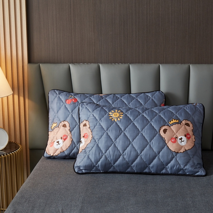 91家纺网 家纺一手货源 找家纺 花言狐语2025新款水洗棉防水枕套 可爱小熊-灰