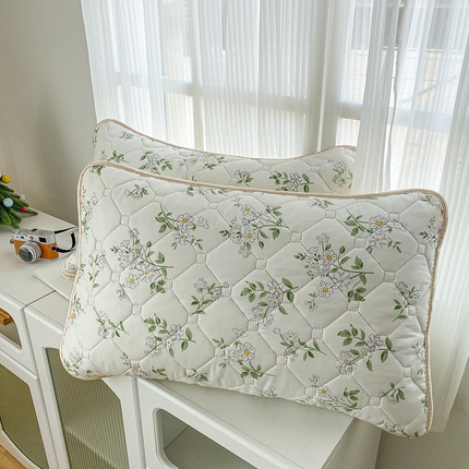 91家纺网 家纺一手货源 找家纺 花言狐语2025新款水洗棉防水枕套 春意